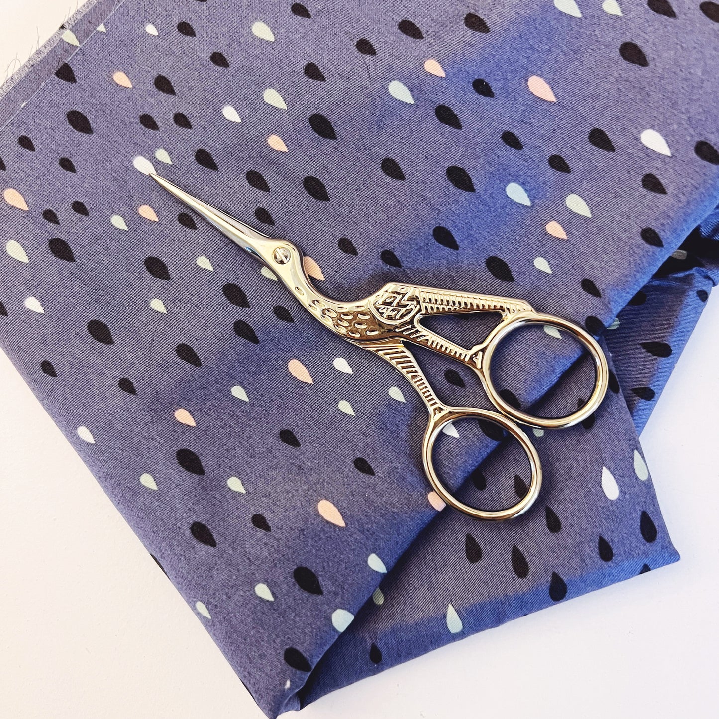 Gold Crane Antique Style Stainless Steel Embroidery Scissors 4.5"