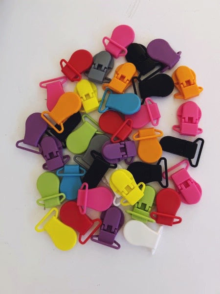 Pacifier + Toy Clip Notion