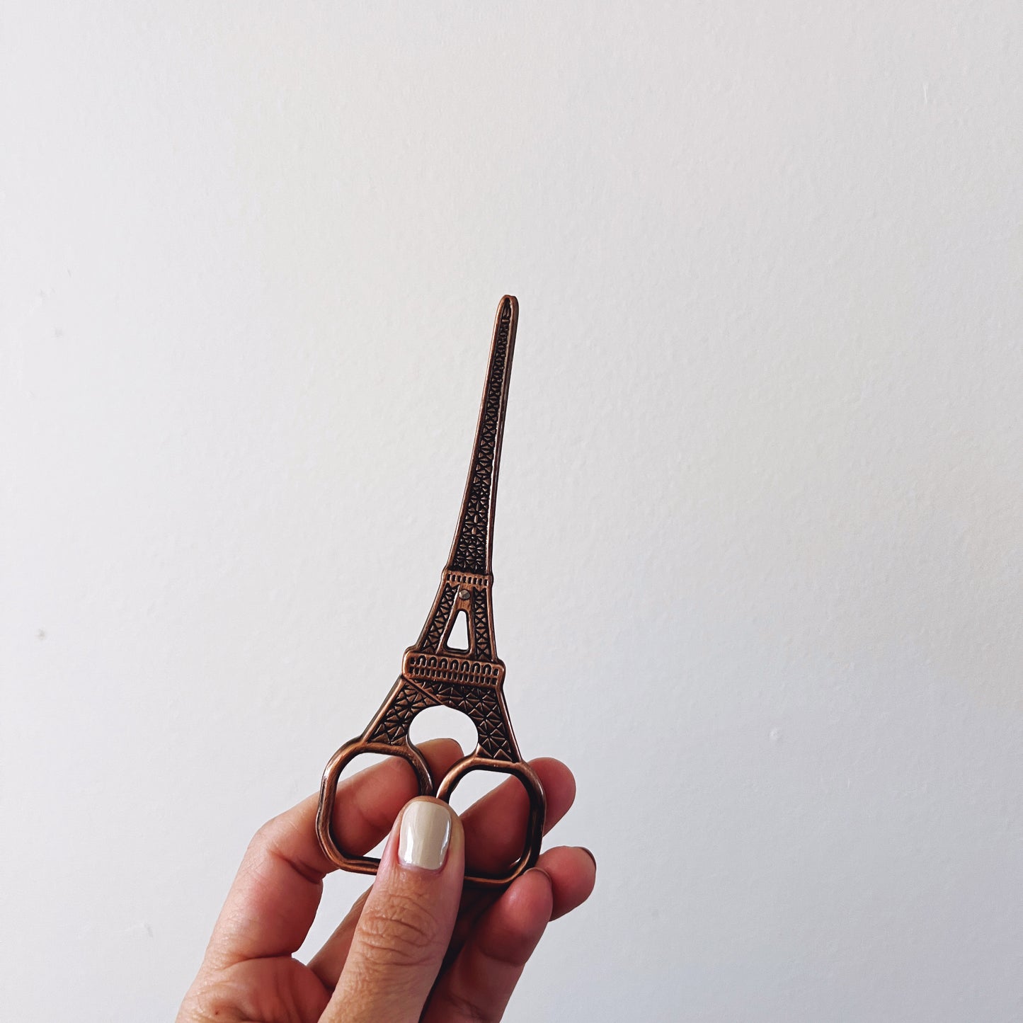 Paris Eiffel Tower Antiqued Rose Gold Stainless Steel Embroidery Scissors