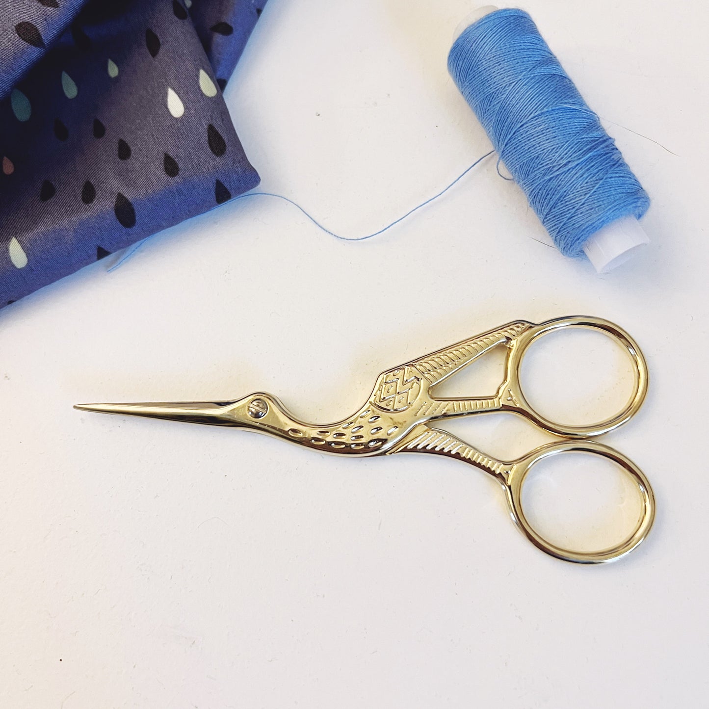 Gold Crane Antique Style Stainless Steel Embroidery Scissors 4.5"