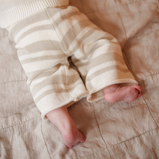 Pantalón ancho de punto orgánico: color crudo y leche de avena / 2-3T