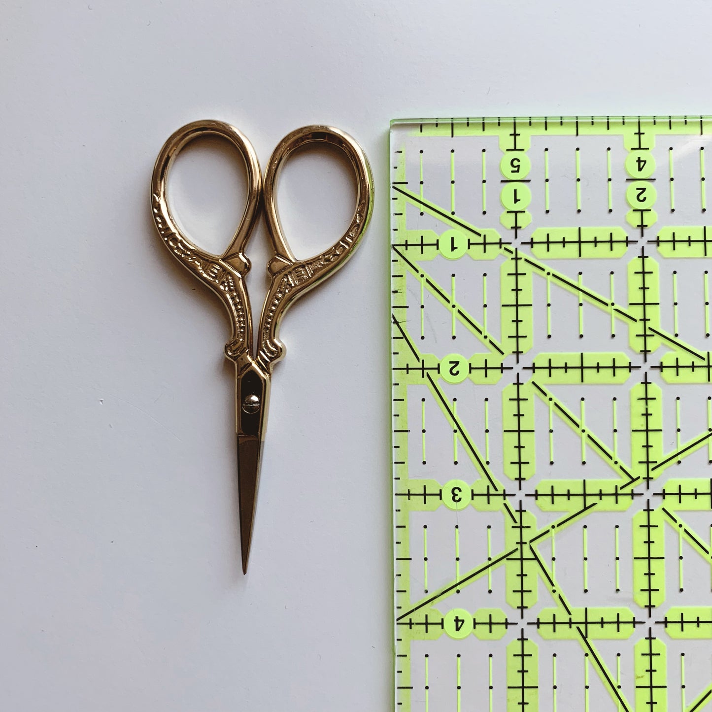 Leyah Antique Style Gold Stainless Steel Embroidery Scissors