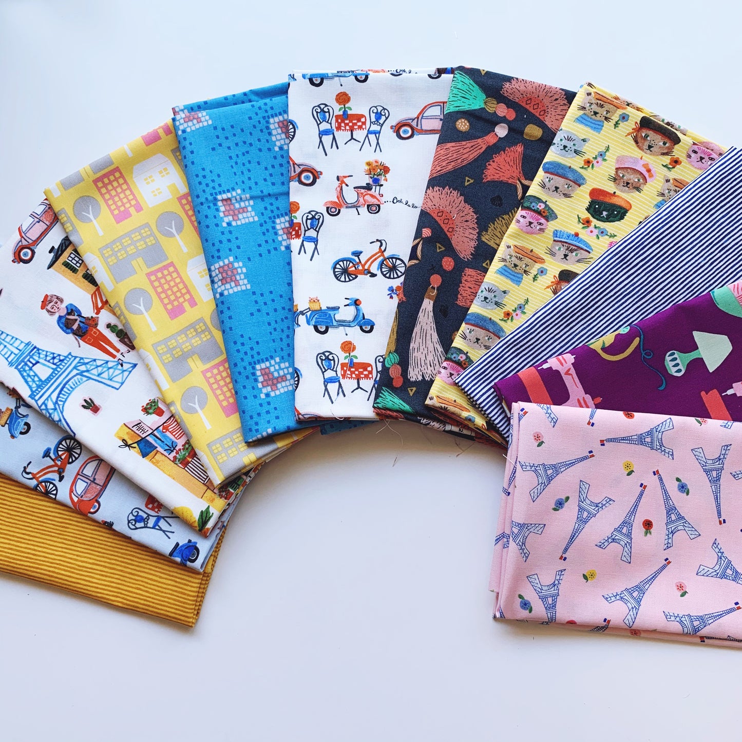 Cats à Paris Organic Poplin Fat Quarter Bundle