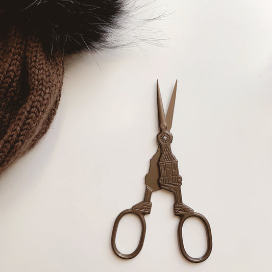 Tijeras de bordar de acero inoxidable color marrón chocolate Big Ben Londres Inglaterra