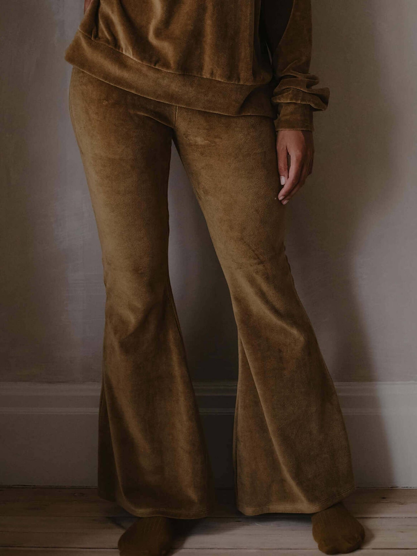 Organic Cotton Velvet Flares: Bronze SM & X-SM