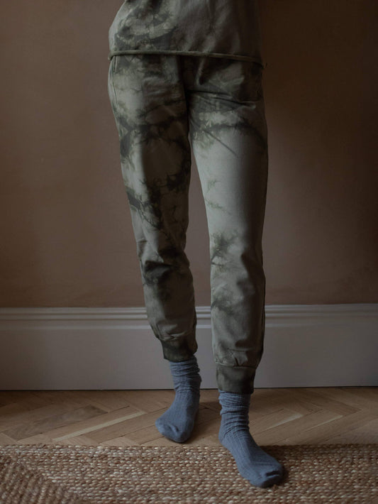 Organic Fleece Tie-Dye Tracksuit Trouser: Olive tie-dye Size SMALL