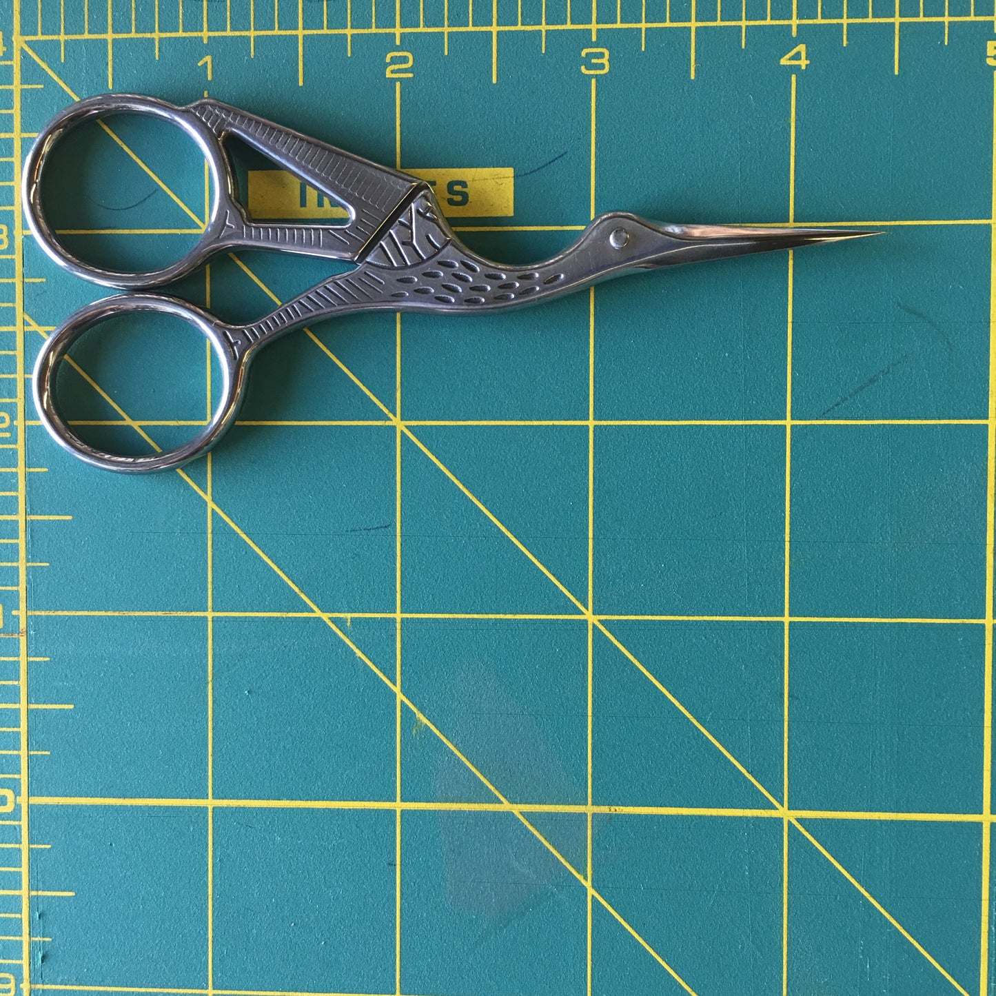 Silver Colored Crane Antique Style Stainless Steel Embroidery Scissors