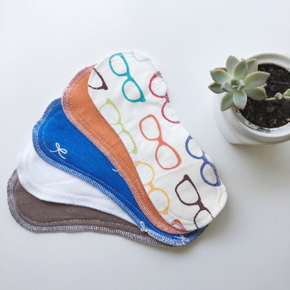 Protectores de bragas de tela orgánicos de la colección Glasses