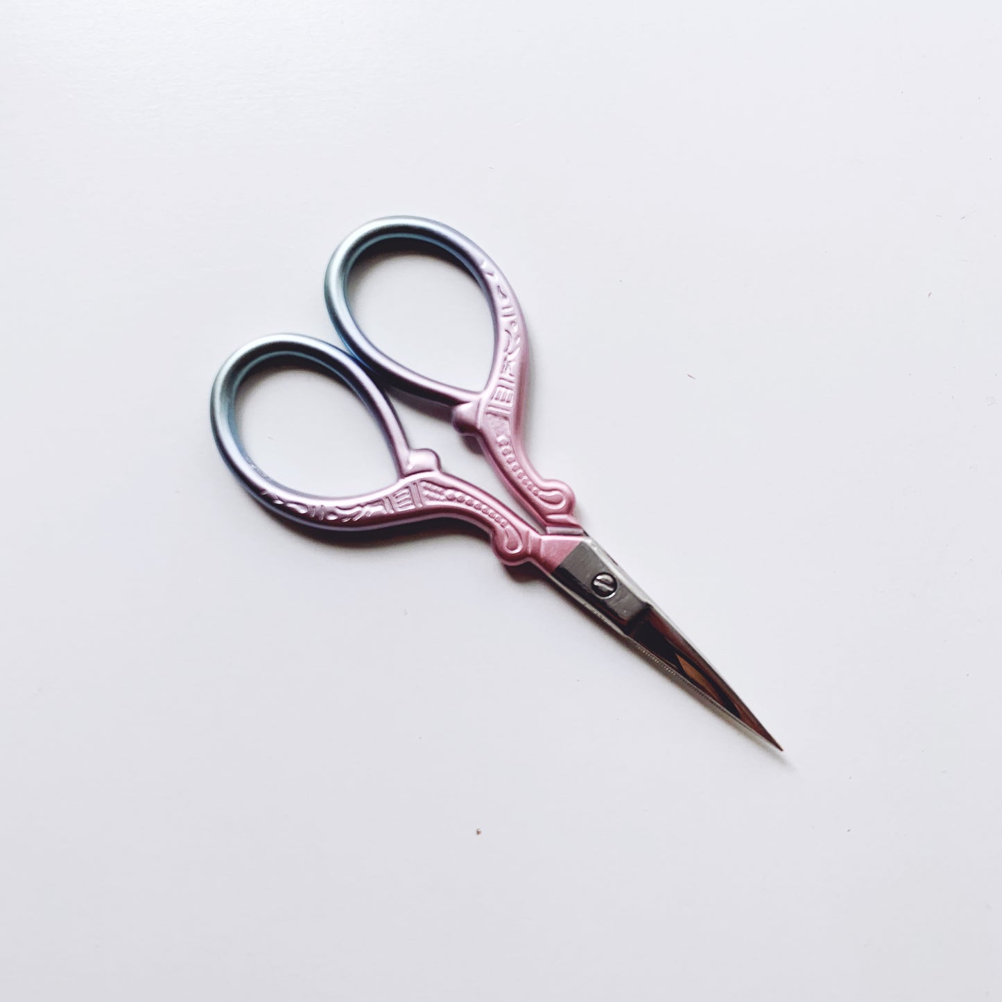 Leyah Antique Style Vintage Cotton Candy Stainless Steel Embroidery Scissors