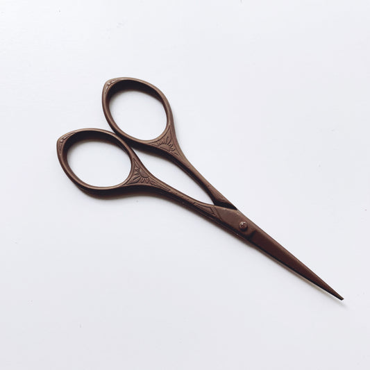 Gold Plated Vintage Dressmaker Scissors – Churchmouse Yarns & Teas
