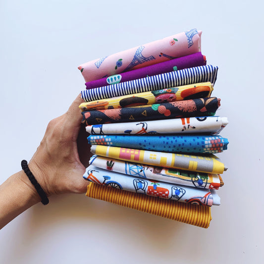 Cats à Paris Organic Poplin Fat Quarter Bundle