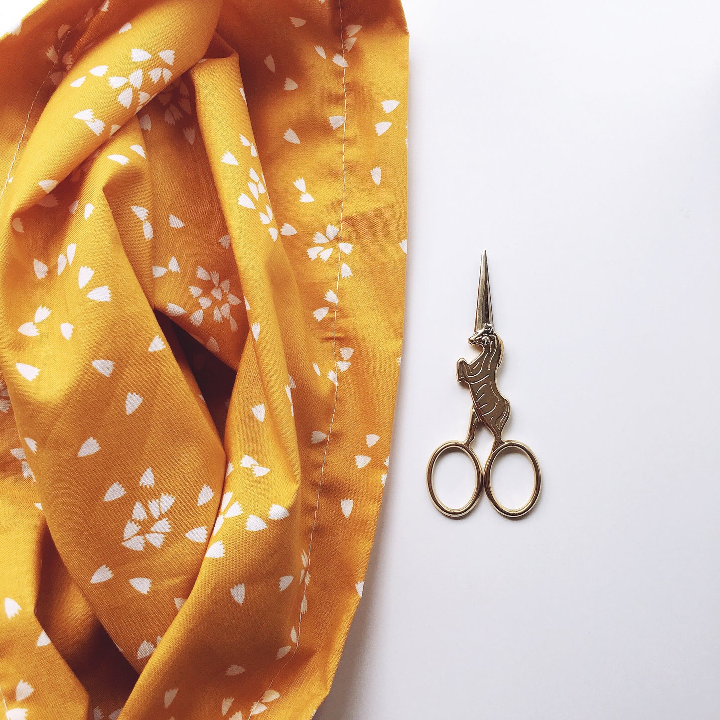 Unicorn Gold Stainless Steel Embroidery Scissors